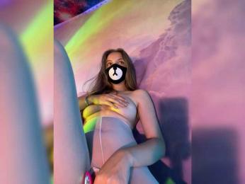 -Summer- bongacams stream image