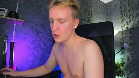 AlexxSweet stripchat stream image