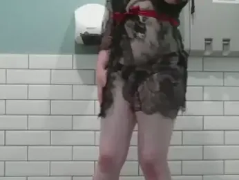 AverageRose stripchat stream image