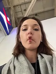 DollyTall stripchat stream image