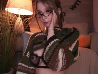 bunnybonn1e chaturbate stream image