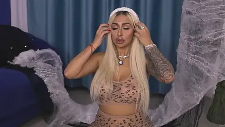 GoldenAmber stripchat stream image