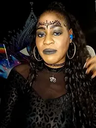 AmazonianMistress stripchat stream image