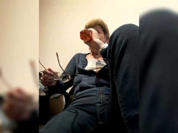 Reife-dame bongacams stream image