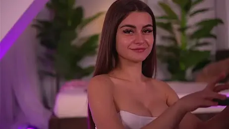 KaylaBray stripchat stream image