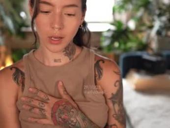 effylowell_ chaturbate stream image