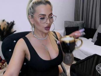 lovelyblondyx bongacams stream image