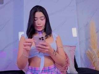 chlooee camsoda stream image