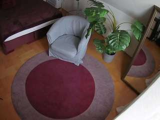 voyeurcam-julmodels-whitebed-5 camsoda stream image