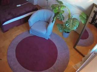 voyeurcam-julmodels-whitebed-5 camsoda stream image