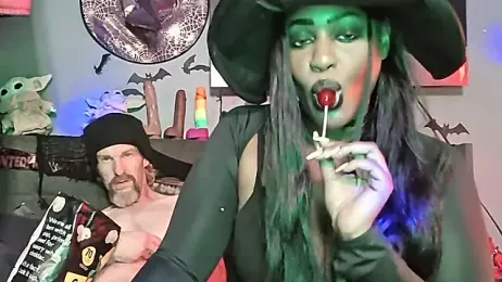 AmazonianMistress stripchat stream image