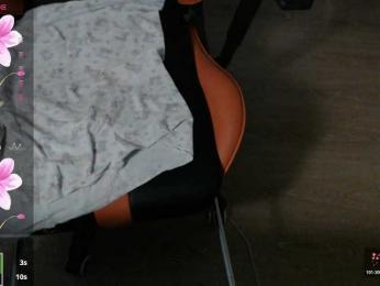 crystalyss bongacams stream image