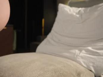 milablum chaturbate stream image