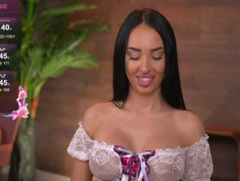 KairaAndrews bongacams stream image