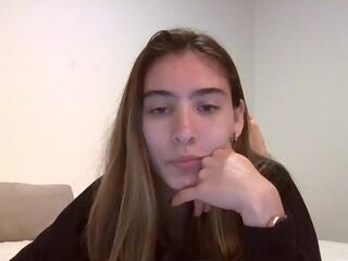 Alma Queen flirt4free stream image