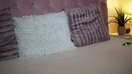 MaiaMini stripchat stream image