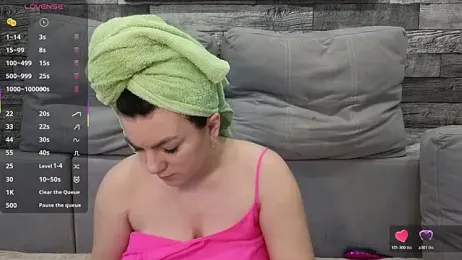 Vika_loves_you stripchat stream image