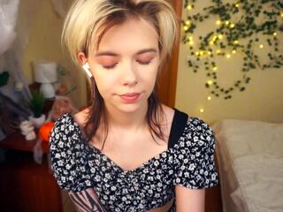 Odelyna Curless flirt4free stream image