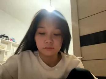 oracowee chaturbate stream image