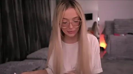 KylieJoyce stripchat stream image