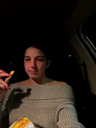 DoriDeluxe66 stripchat stream image