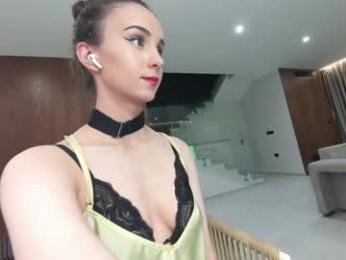 ehotlovea chaturbate stream image