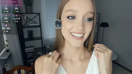 SerrenaAa stripchat stream image