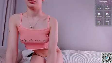 emmelieflorence stripchat stream image