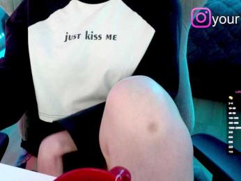 VikkiExtraCheese bongacams stream image