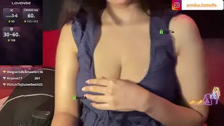 CharmingTania stripchat stream image