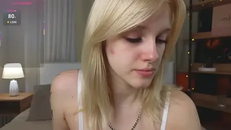 EdlaHewell stripchat stream image