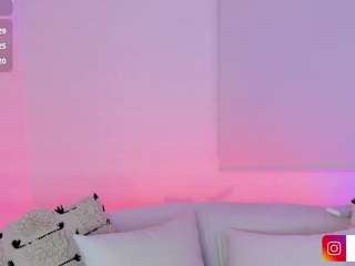 riley-pride camsoda stream image