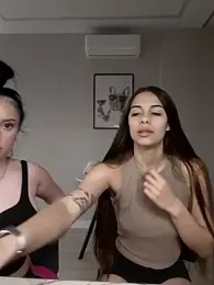 caressyourself stripchat stream image