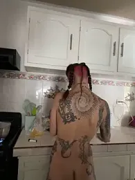 Izy_cute_ stripchat stream image