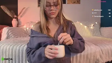 Kylie_Desire stripchat stream image