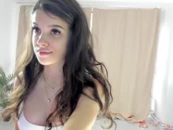 babyaylin chaturbate stream image