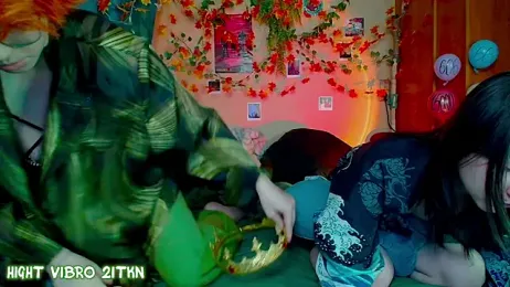 TrickyKitsune stripchat stream image