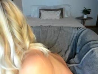 sexxylaurab chaturbate stream image