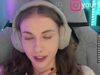VikkiExtraCheese bongacams stream image