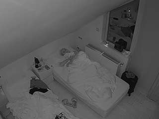 voyeurcam-julmodels-bed-7 camsoda stream image