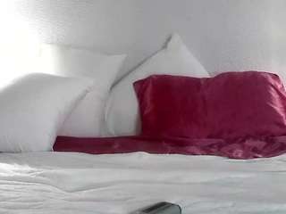 tastethepeach camsoda stream image