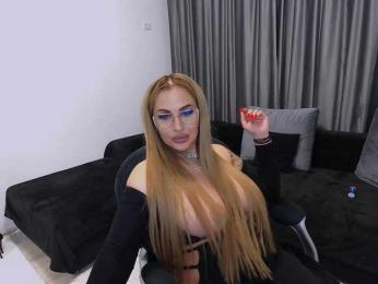 lovelyblondyx bongacams stream image