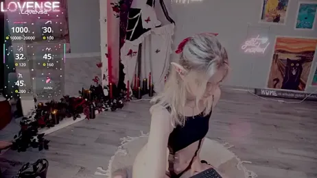 Careful_i_bite stripchat stream image