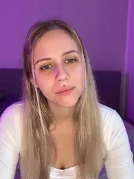 lunawolf21 stripchat stream image