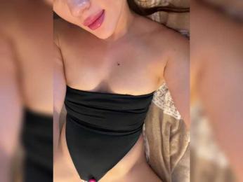 juicy-peachh bongacams stream image