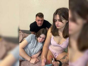 Cherry-berryMax98 bongacams stream image