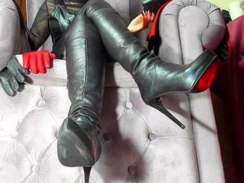 LadyLeather bongacams stream image