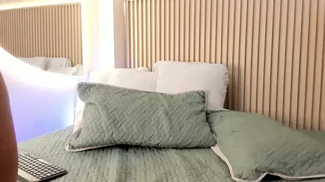 daiana_curly stripchat stream image