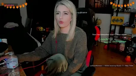 Lisaonthemoon stripchat stream image