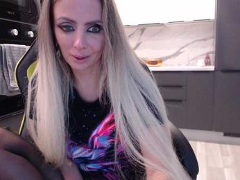 blondalina bongacams stream image